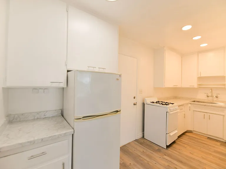 217 Avenida Cabrillo — Photo 4