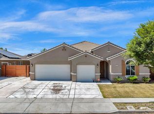 2897 Harbor Island Ave, Tulare, CA 93274