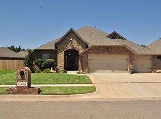 1325 Brayden Dr, Moore, OK 73160