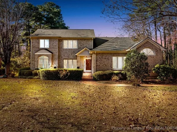 275 Courtyard Ln, Fayetteville, NC 28303