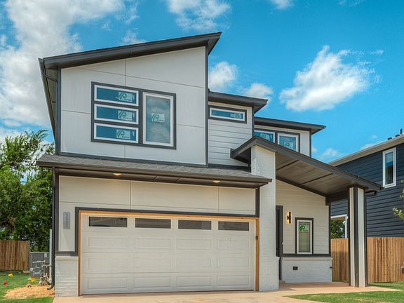 2nd image of 2616 Crescent Ave #1
