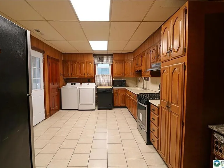 205 Madison Ave — Photo 9