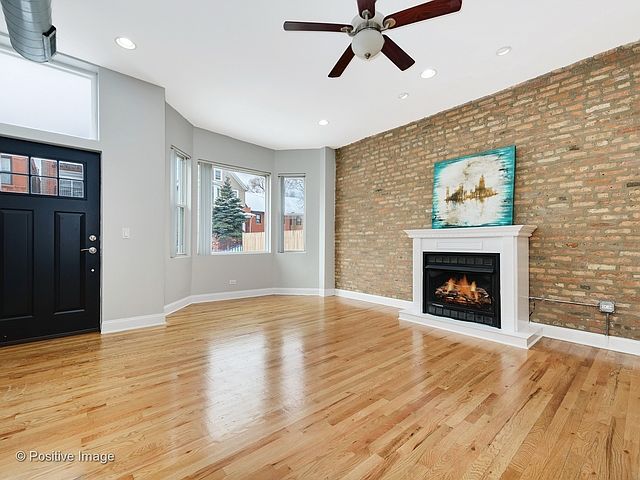 1st image of 1711 N Whipple St