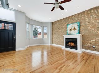 1711 N Whipple St, Chicago, IL 60647