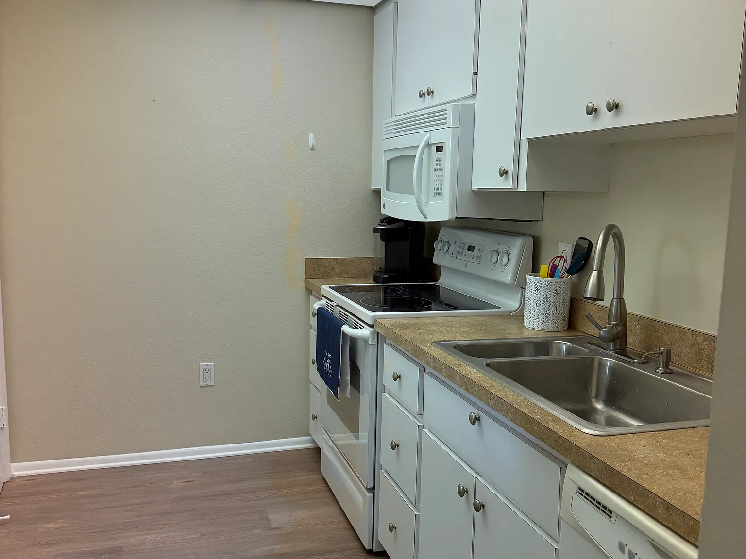 1 bed, 1100 sqft, $3,900 — Photo 4