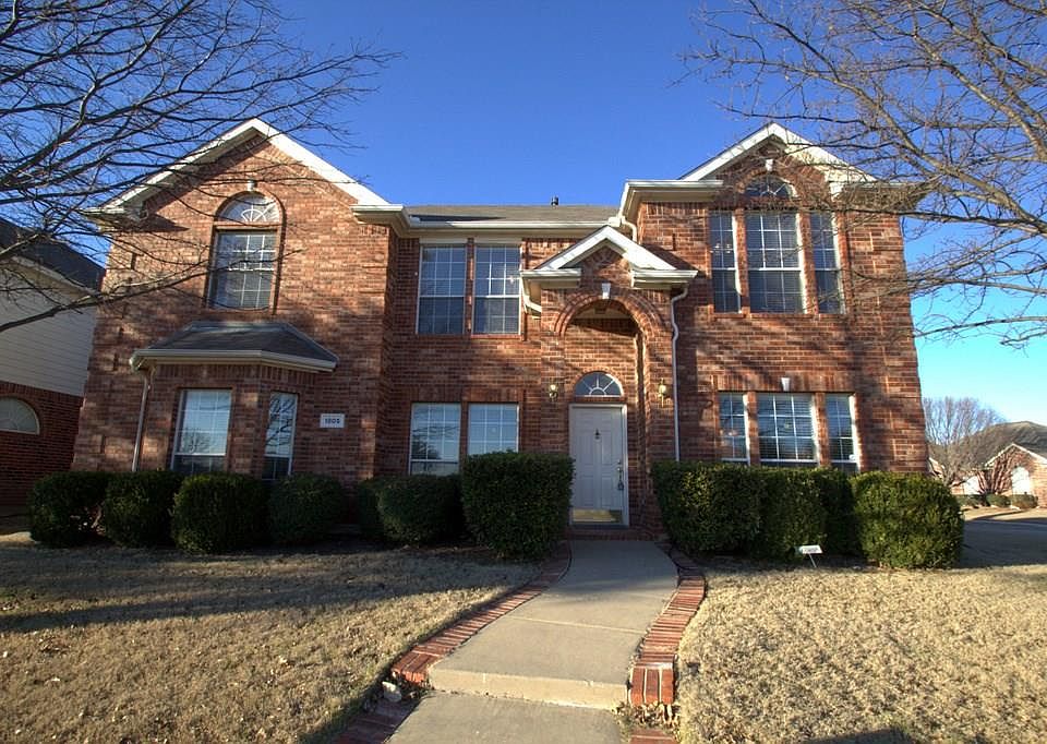 1st image of 1805 Bur Oak Dr