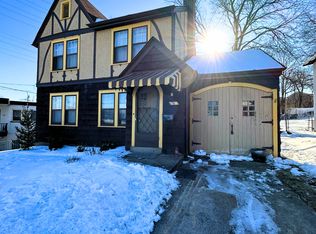 760 Chamberlain Pl, Saint Louis, MO 63119