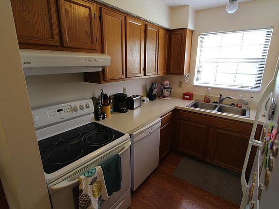 5th image of 559 Mawyer Dr