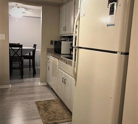 4th image of 1931 King James Pkwy APT 132