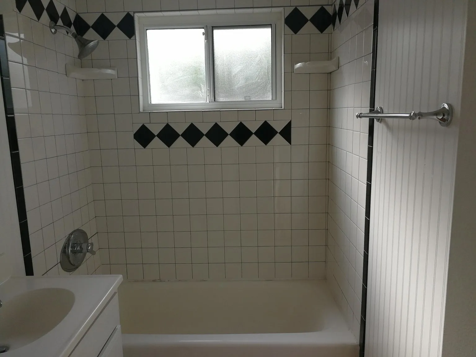 5192 Casa Loma Ave — Photo 3