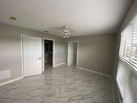 4th image of 2716 Clinton Heights Ct