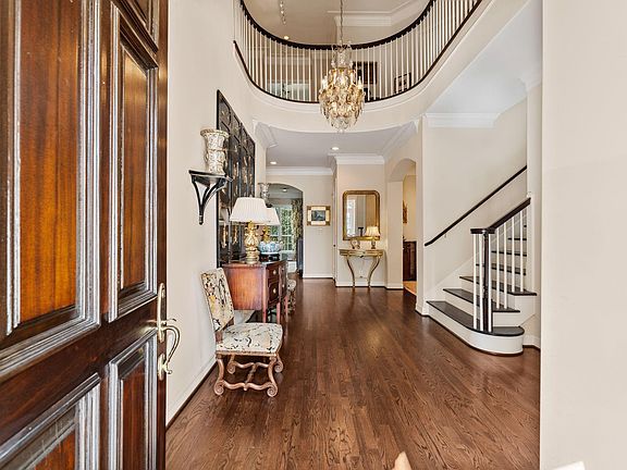 3rd image of 3 Homewood Row Ln