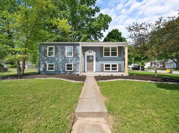 7029 Raintree Rd, Fort Wayne, IN 46825