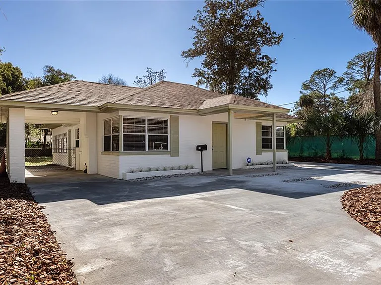 319 NW 16th Ave — Photo 13