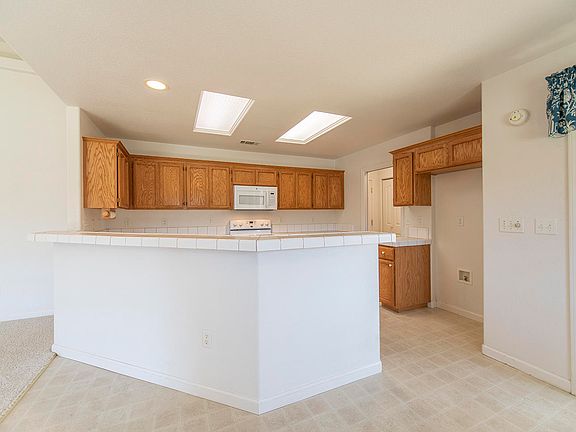 5th image of 3382 Avington Way