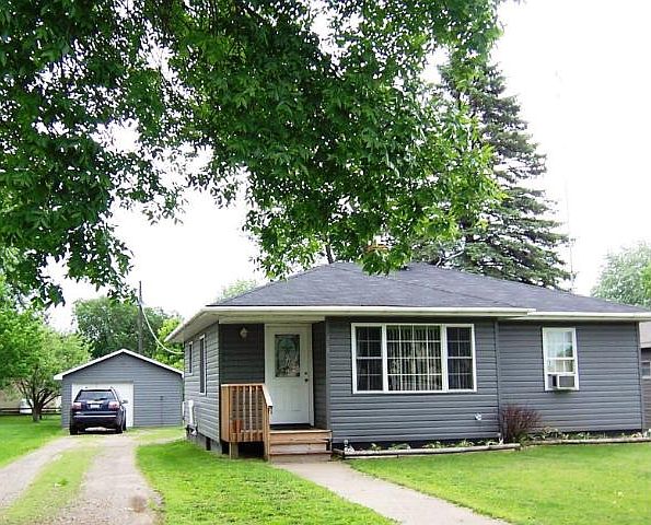 1st image of 305 S Main St