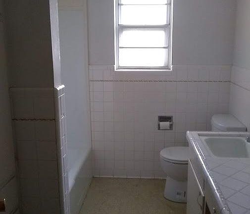 3rd image of 971 Garfield Ave