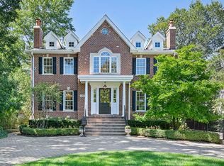 340 Forest Rd, Hinsdale, IL 60521