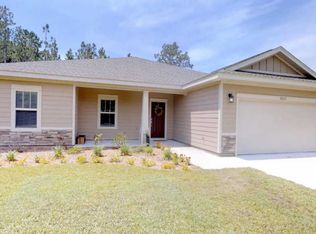 9247 Ridge Dr, Navarre, FL 32566