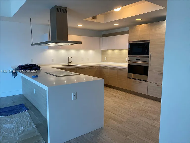 17301 Biscayne Blvd #203 — Photo 25