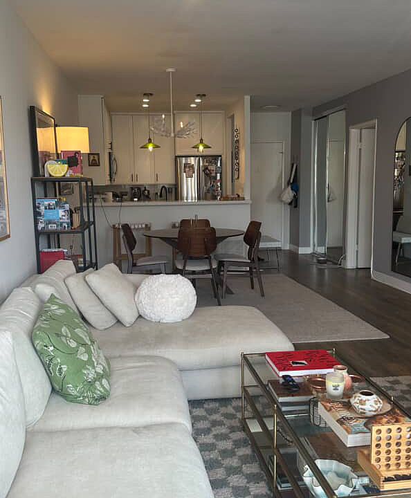 1st image of 11645 Montana Ave APT 325