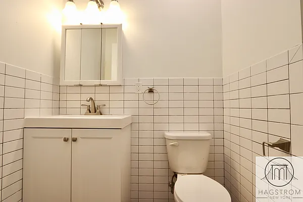 Rented by Hagstrom Management Inc | media 19