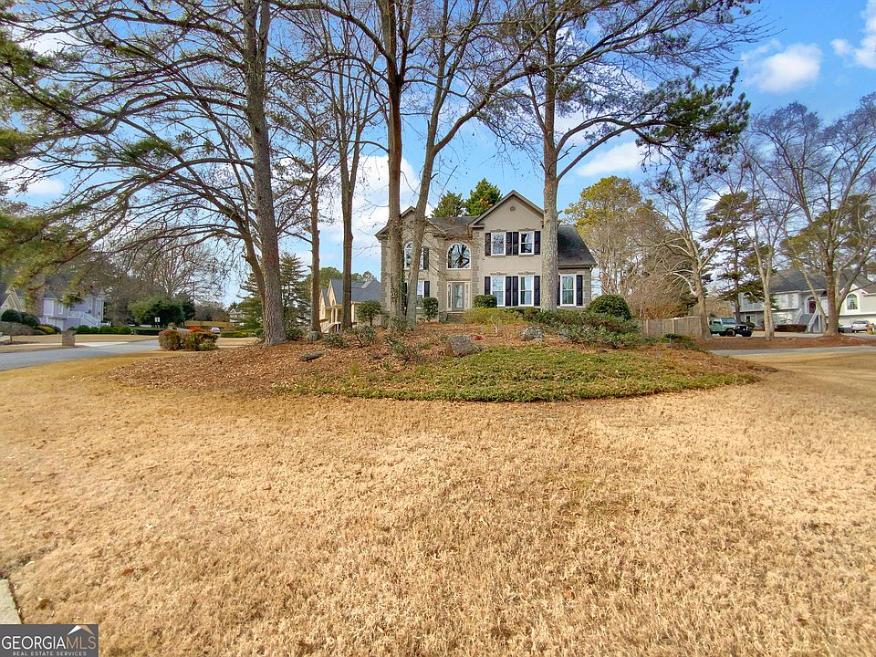 1st image of 3233 Mary Dr