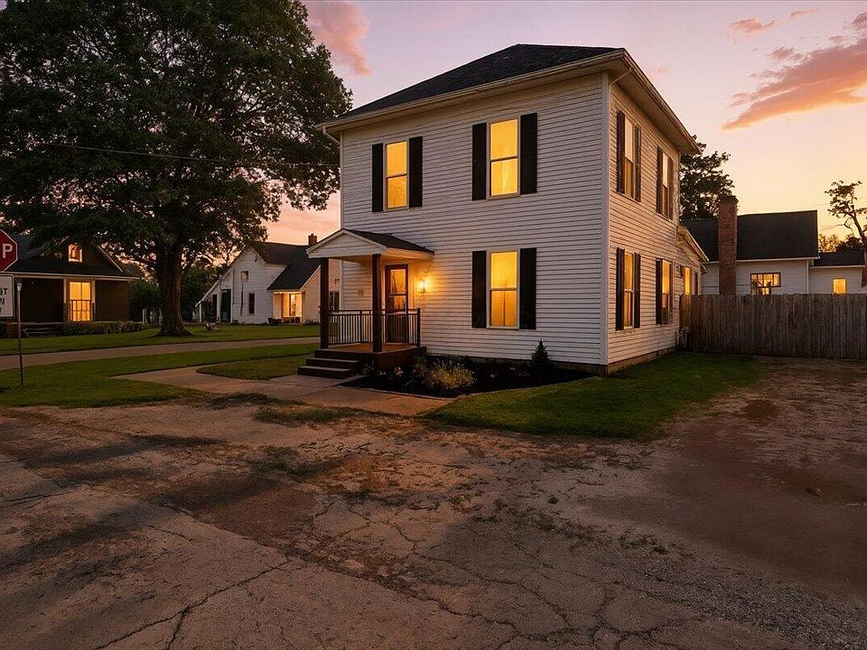 1st image of 207 S Jackson St