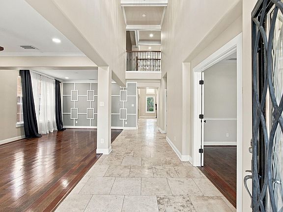 5th image of 6714 Russelfield Ln