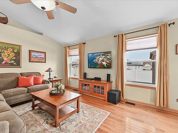 4th image of 4705 Osprey Ln