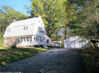 29 Cottage Pl, Westbrook, ME 04092