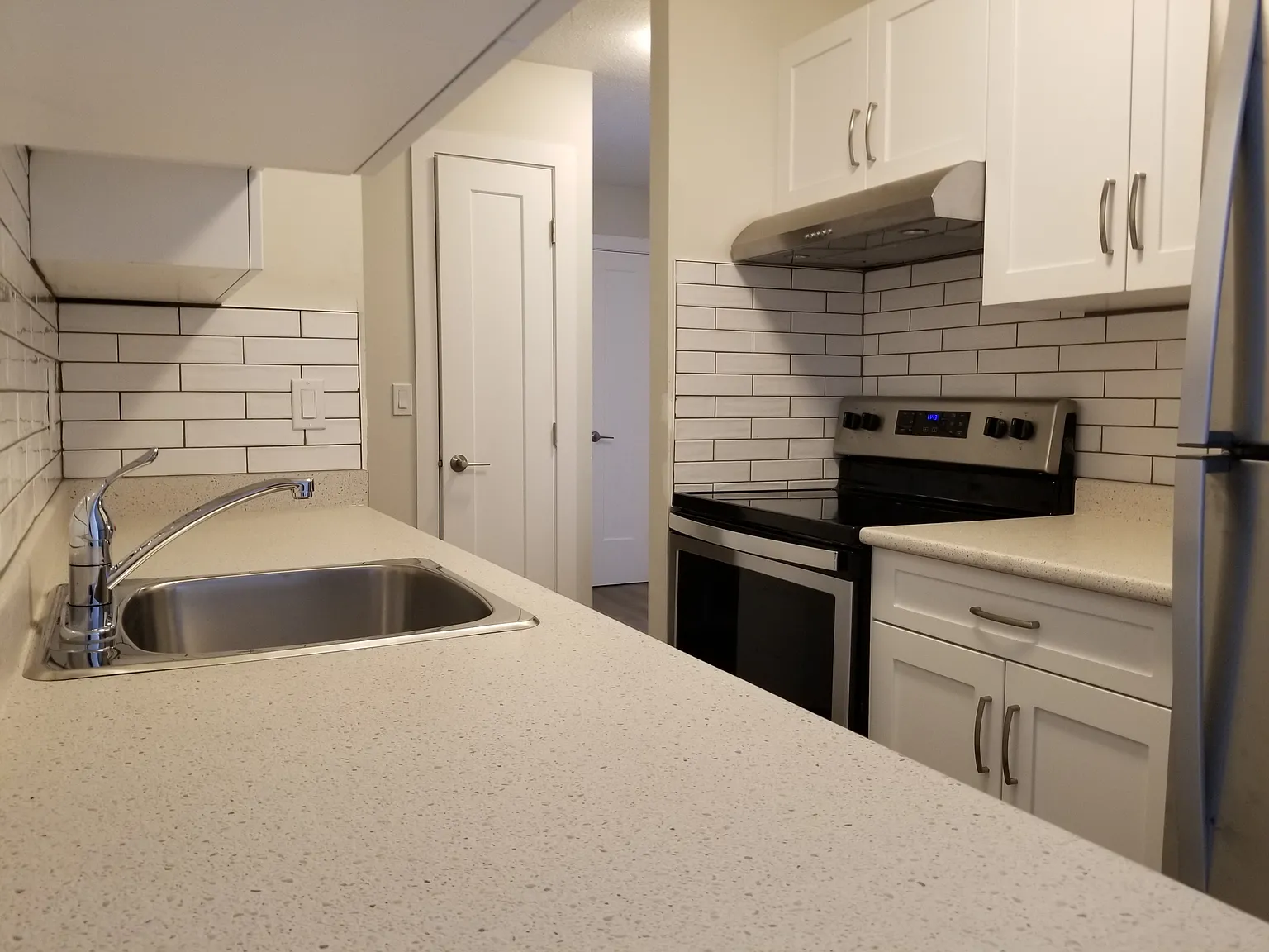 Fairview Manor — Photo 2