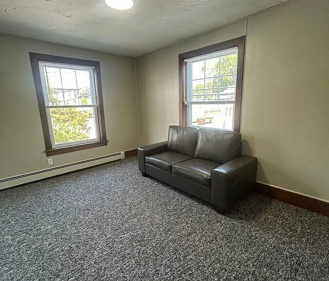14-18 Penn Ave #A — Photo 4