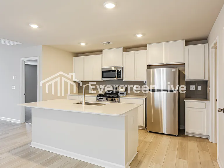 202 Meadow Gate Ct — Photo 5