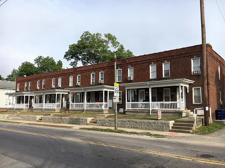 260-274 E Hudson St — Photo 1