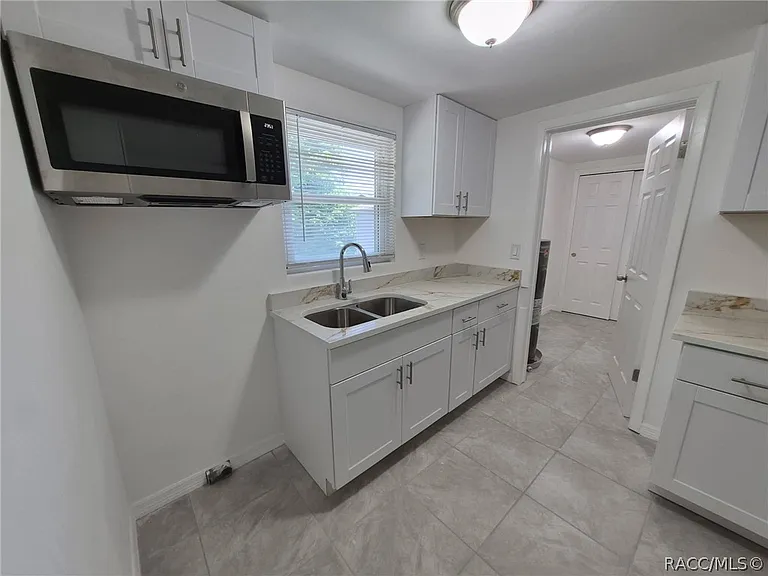 27 E Lemon St — Photo 7