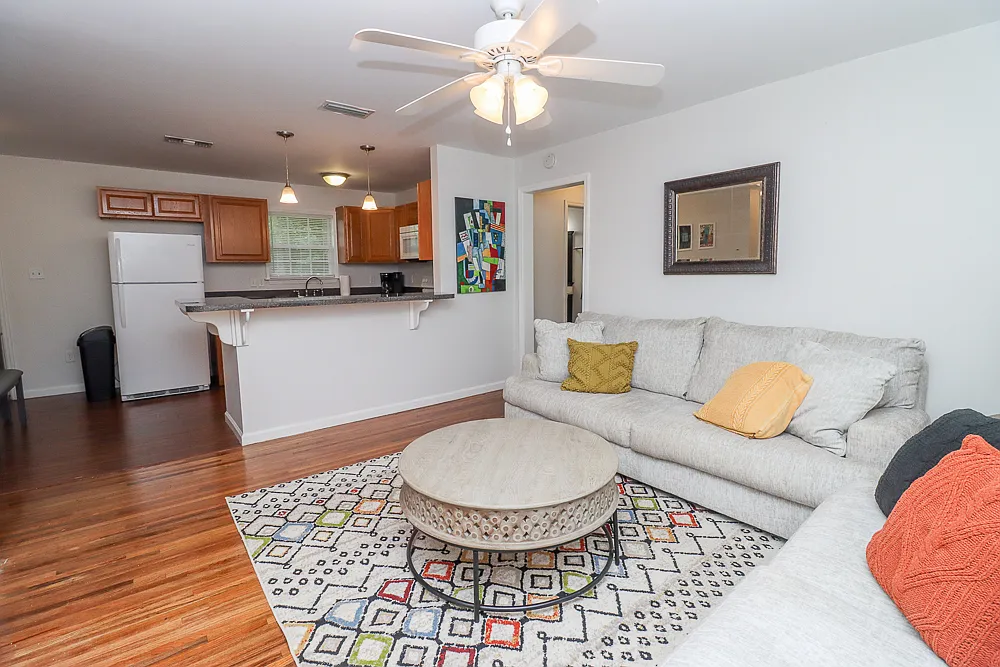 4 bed, 2200 sqft, $2,675 — Photo 1
