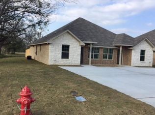 1021 W 2nd St, Mc Gregor, TX 76657