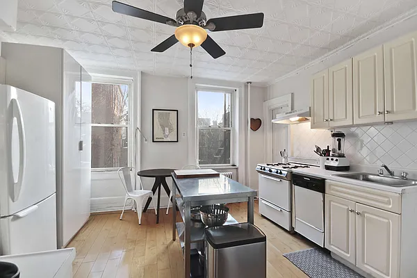 Rented by Brown Harris Stevens | media 22