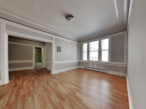 4th image of 184 13th St #4352387