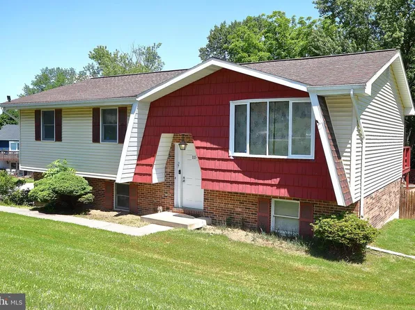115 Greenwood Rd, Spring Grove, PA 17362