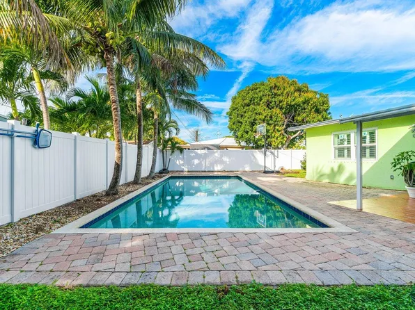 1103 S Broadway, Lantana, FL 33462