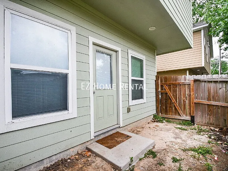 2407 Ferguson Way #1 — Photo 20