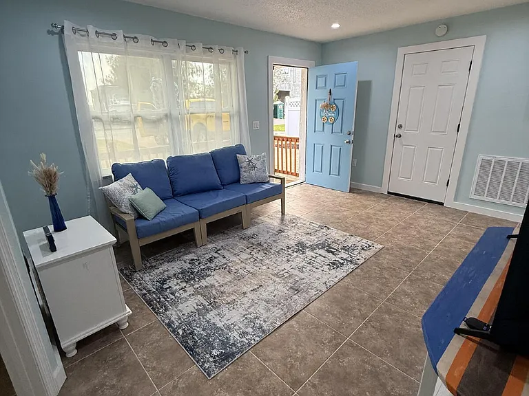 6814 Driftwood Dr — Photo 19