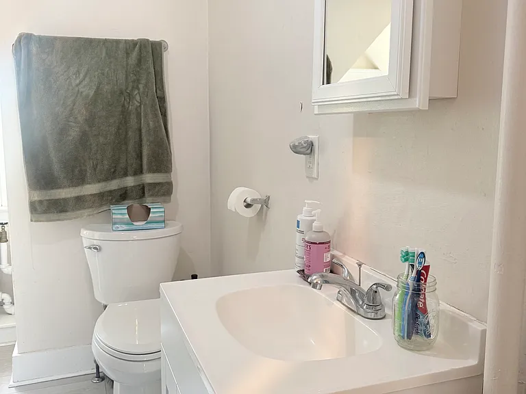 41 Hobart St — Photo 10