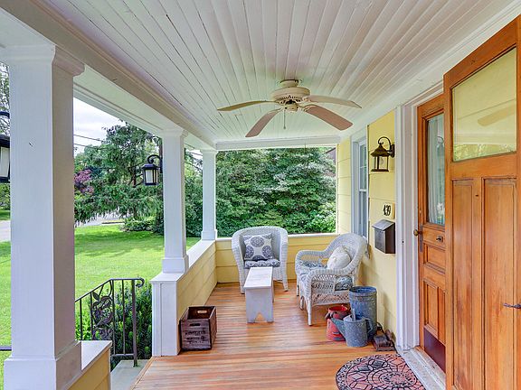 2nd image of 439 Potter Blvd