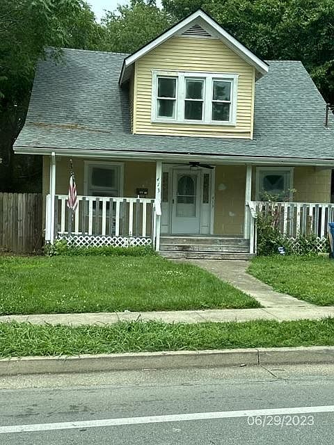 1st image of 413 E Loudon Ave