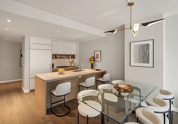 2nd image of 250 96th St #7C