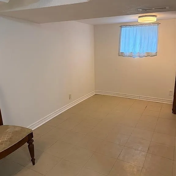 1180 Albert Rd — Photo 13