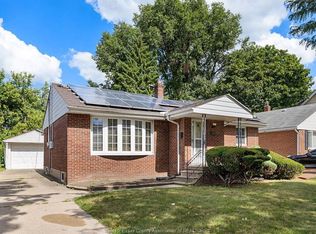 386 Partington Ave, Windsor, ON N9B 2N5